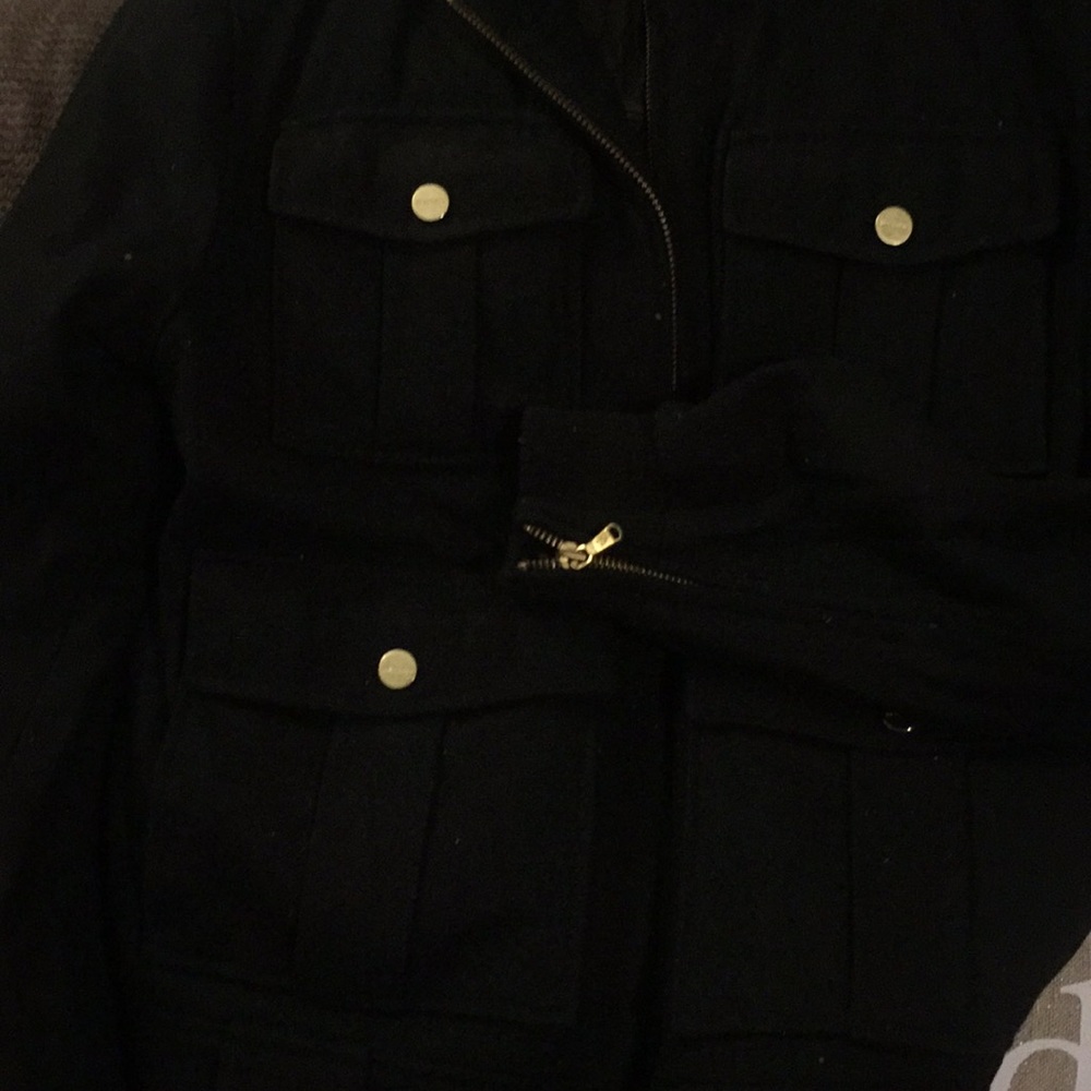 Men’s Jacket - Picture 6 of 6